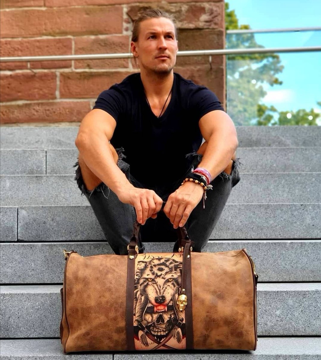 PrisonArt_'s tweet photo. El encanto de lo elaborado por manos mexicanas está en nuestras Maletas Tatuadas. 

Conoce todos los modelos disponibles en:

https://t.co/W2rEaTjnSi

#PrisonArt #ArteCarcelario #Mexico #CDMX #Bolsos #BuenosDias #BuenFin2020 https://t.co/s0IcMqcSQc