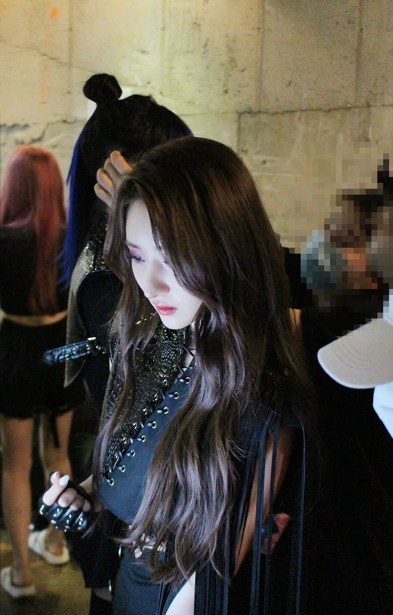 dcatcherbr's tweet photo. 16/11 l FOTO - Dreamcatcher no local da sessão de fotos do [Dystopia : Lose Myself], parte 2. (5)

#Dreamcatcher #드림캐쳐 #DreamcatcherBOCA #BOCA #Dystopia #Lose_Myself @hf_dreamcatcher

📎: https://t.co/ES5Nx4WblH https://t.co/fKxY9D9BnQ
