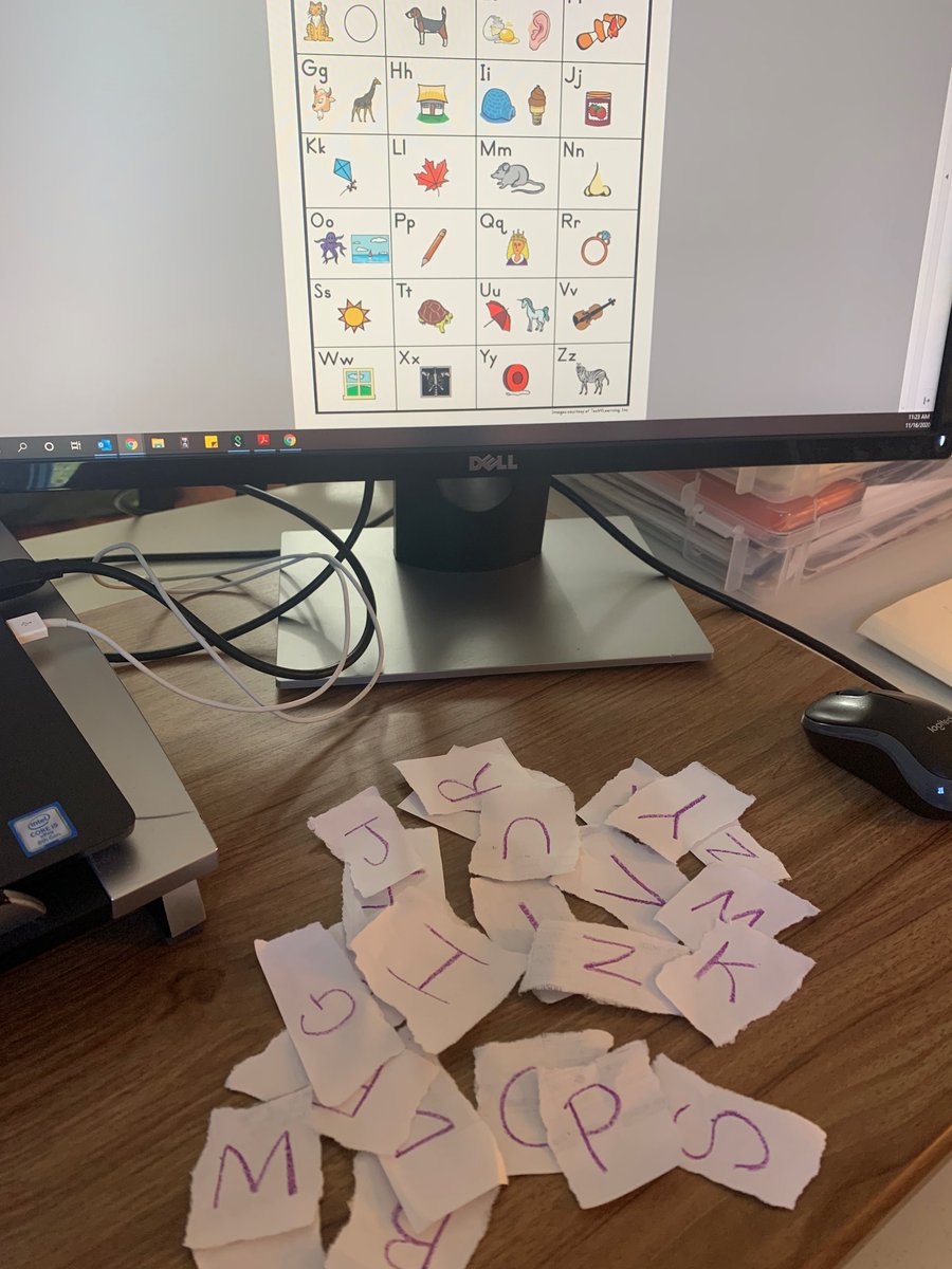 EsolGbe's tweet photo. Making some good old fashioned letter cards with my first graders today. No scissors required! Time to play FIND THAT LETTER!! https://t.co/Jl5QRIzNzX