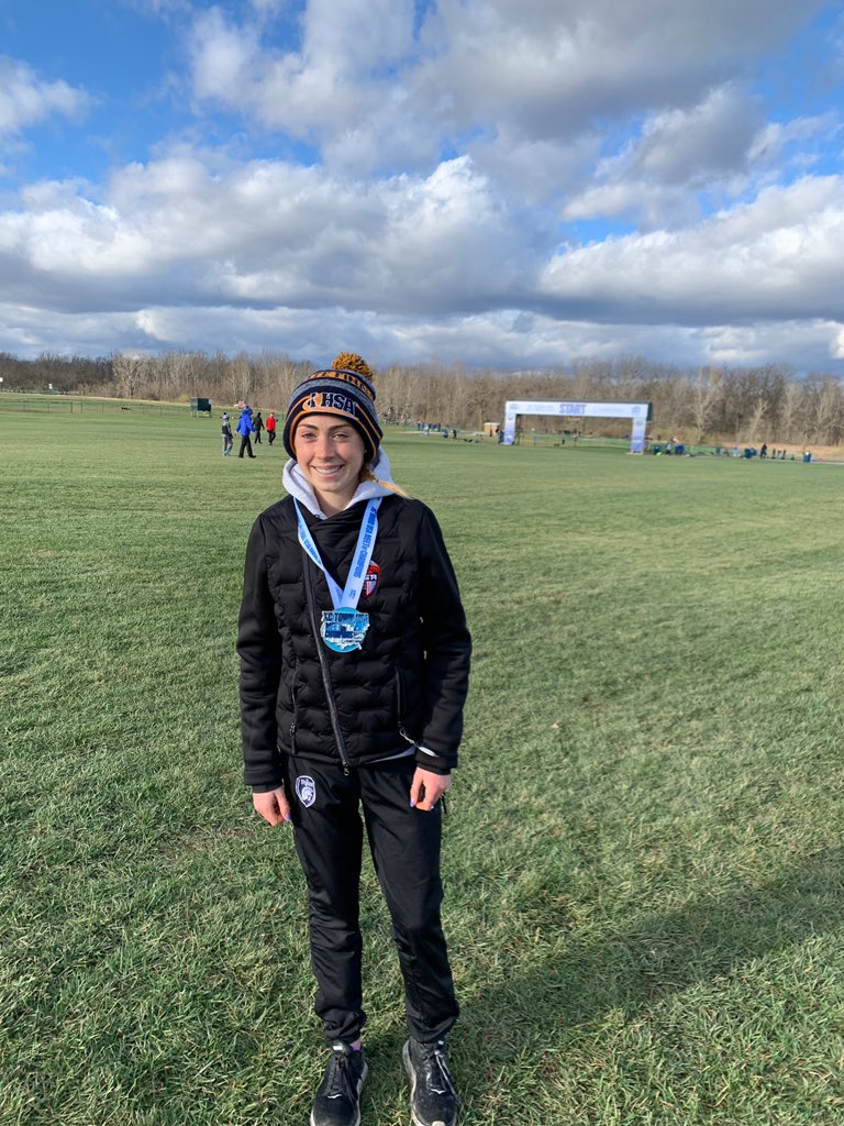 RightOnTrackRAC's tweet photo. Shout out to @maggieemason for taking 11th overall (HS Open 5K) in the XC Town Meet of Champions yesterday in Terre Haute to wrap up her HS season! @MattMas49214583 https://t.co/ujh2cBOZm1