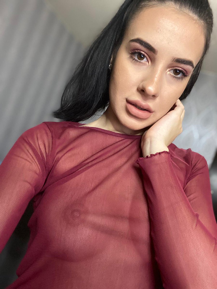 Vixie Blossom’s pics and videos