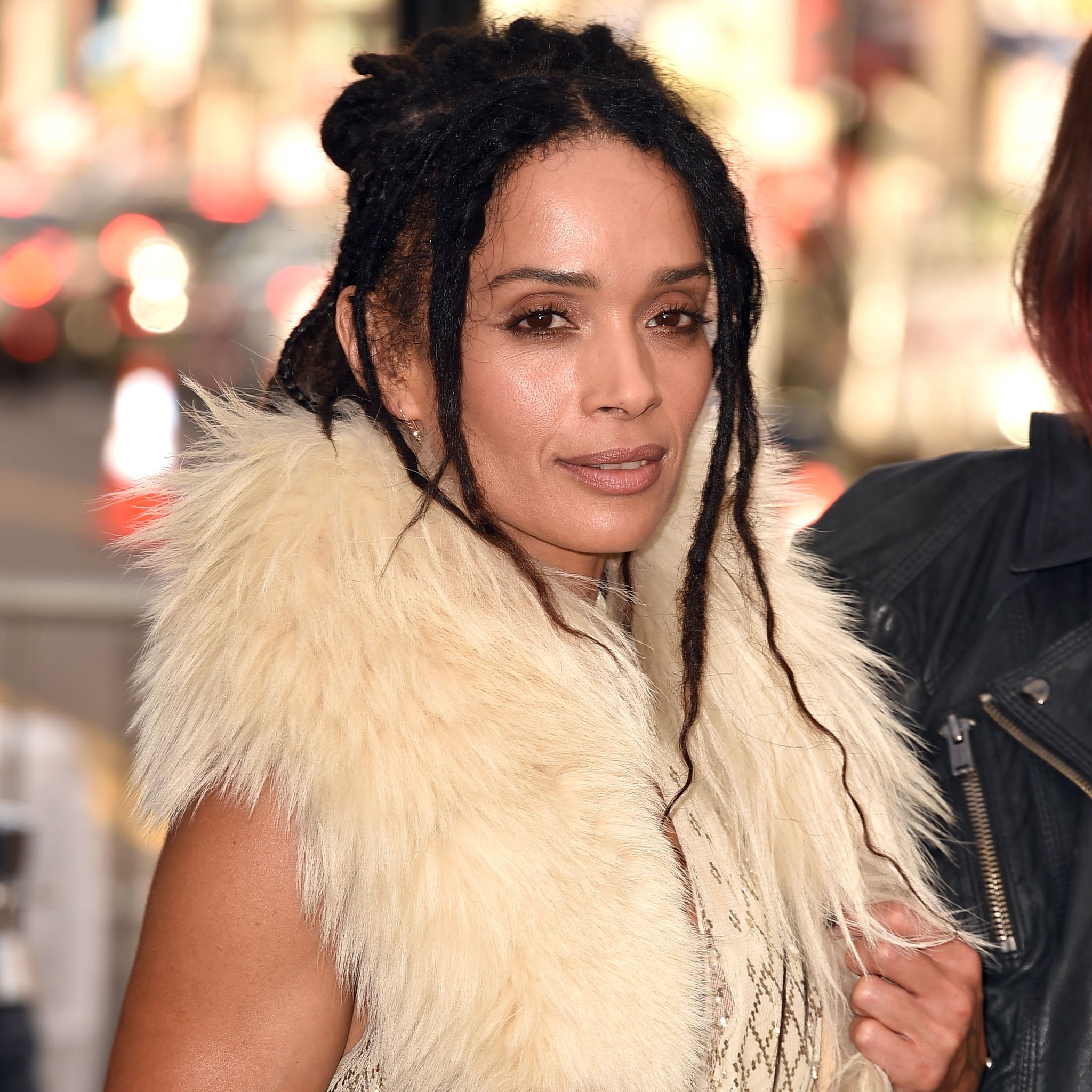 Happy 53rd birthday, Lisa Bonet! 