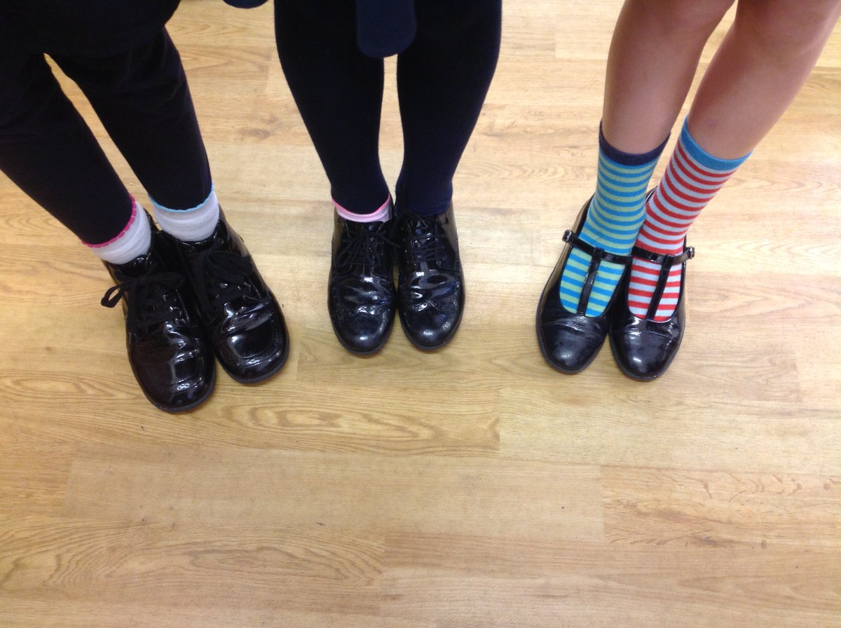 HothamMiss_W's tweet photo. Today we have been wearing our favourite odd socks to recognise anti-bullying week. Not only that, but we have been writing some anti-bullying themed letters inspired by Pixar's 'For the Birds' short film. @HothamHead @Miss_A_Campbell #literacyshed #antibullyingweek #pshe https://t.co/0yBozkz8z0
