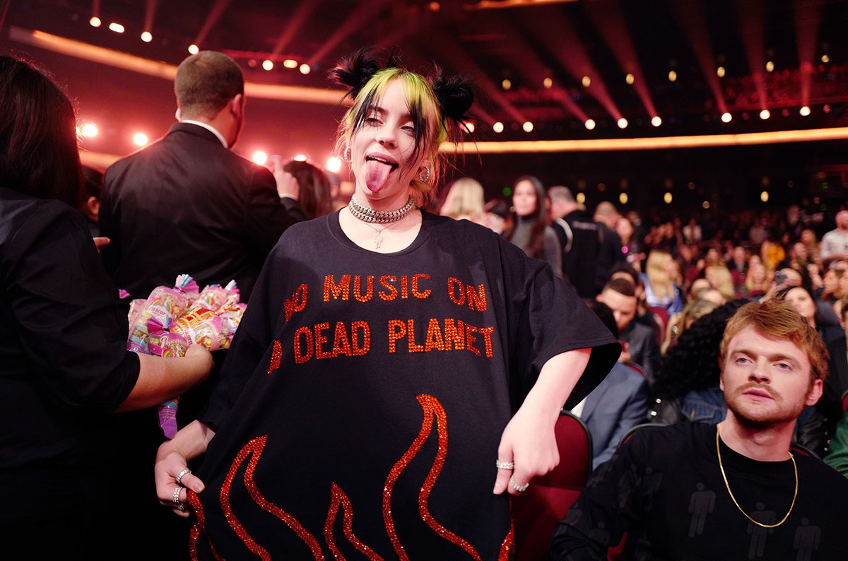 BiIlieEilishARG's tweet image. LOGRAREMOS JUNTAR 100 RT EN ESTE TWEET?

I’m voting for  Billie Eilish for Favorite Artist - Alternative Rock at the #AMAs