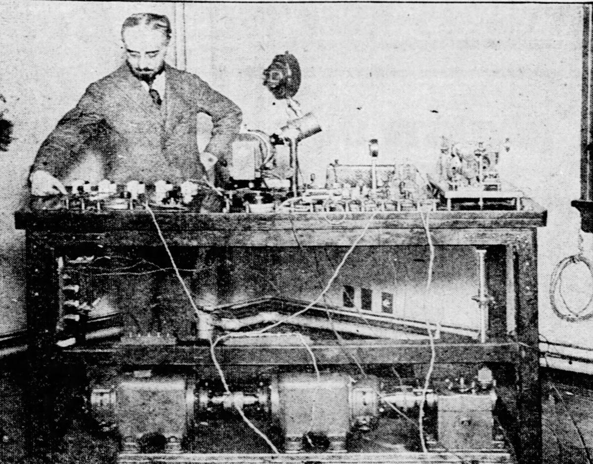 STLyesterday's tweet photo. The St. Louis Post-Dispatch made history on Nov. 15, 1920, when it successfully transmitted the first photo by wire to its sister publication, The New York World. This is how the Post-Dispatch reported the news 100 years ago. https://t.co/wr2O52CtBO https://t.co/eNr6urxUPB