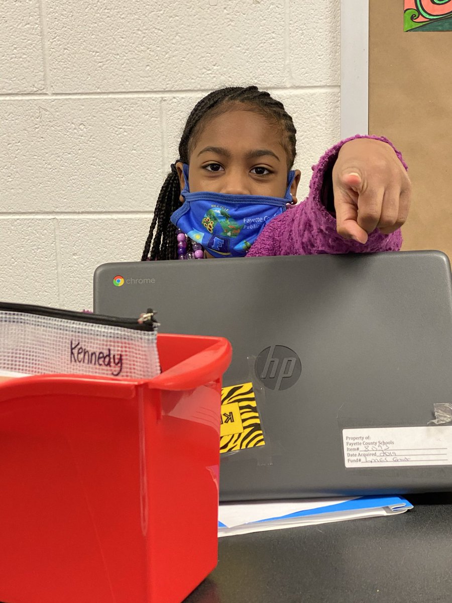 AmyLongFCPS's tweet photo. Can you name the four sentence types with your hands?! Fourth grade can show you!! @LMESTigerNation #declarative #imperative #interrogative #exclamatory https://t.co/7hRzxVF14I
