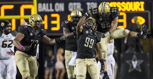 CornellEvans99's tweet photo. By the grace of God I am able to say that I have received my first D1 and SEC offer from Vanderbilt University #AnchorDown ⚓️
@CoachBigTone @CoachAPallotti @GOOdashCH @jovanhaye https://t.co/3ruiBu9zyu