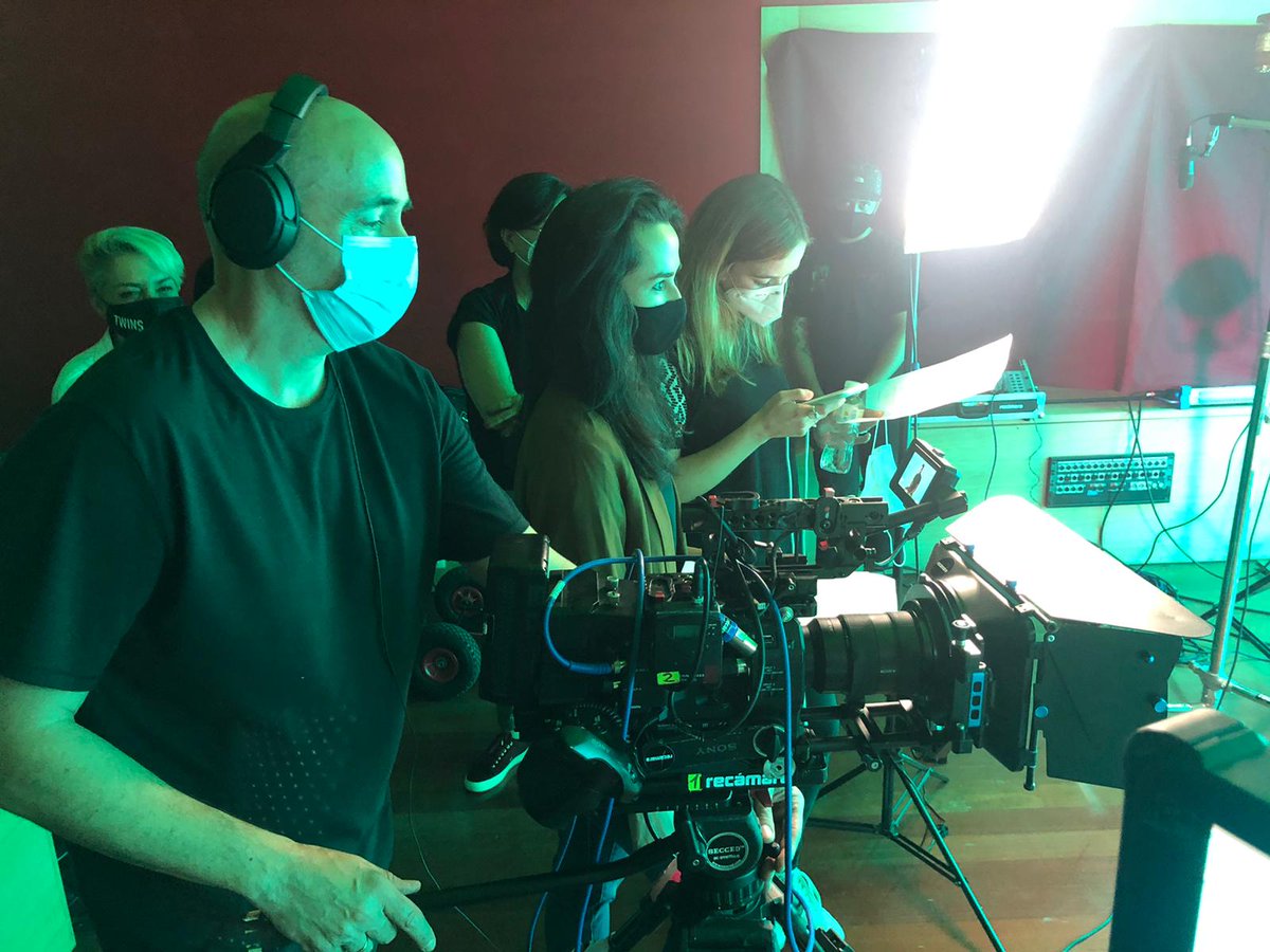 recamarapro's tweet photo. Siempre es un placer trabajar de nuevo con @pabloalboran y su equipo de la mano de #AmazonMusicES esta vez en un proyecto de #AmazonMusicHD desde los estudios @pkostudios
#AmazonMusicHD #PabloAlborán
#recamara #recamaraproducciones #rodaje #productora #estudio #cámara https://t.co/16nzeo3dvb