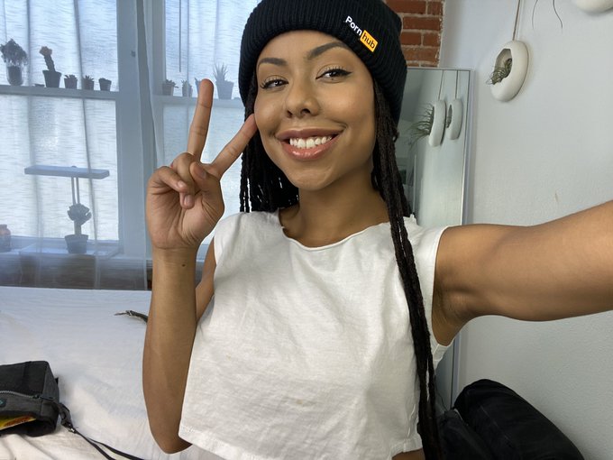 1 pic. gonna go walk my dog while repping the fam 🖤💛 I'm a @Pornhub brand ambassador!! https://t.co/<a href="/tag/mvsales"class="tags"><span>#mvsales</span></a>