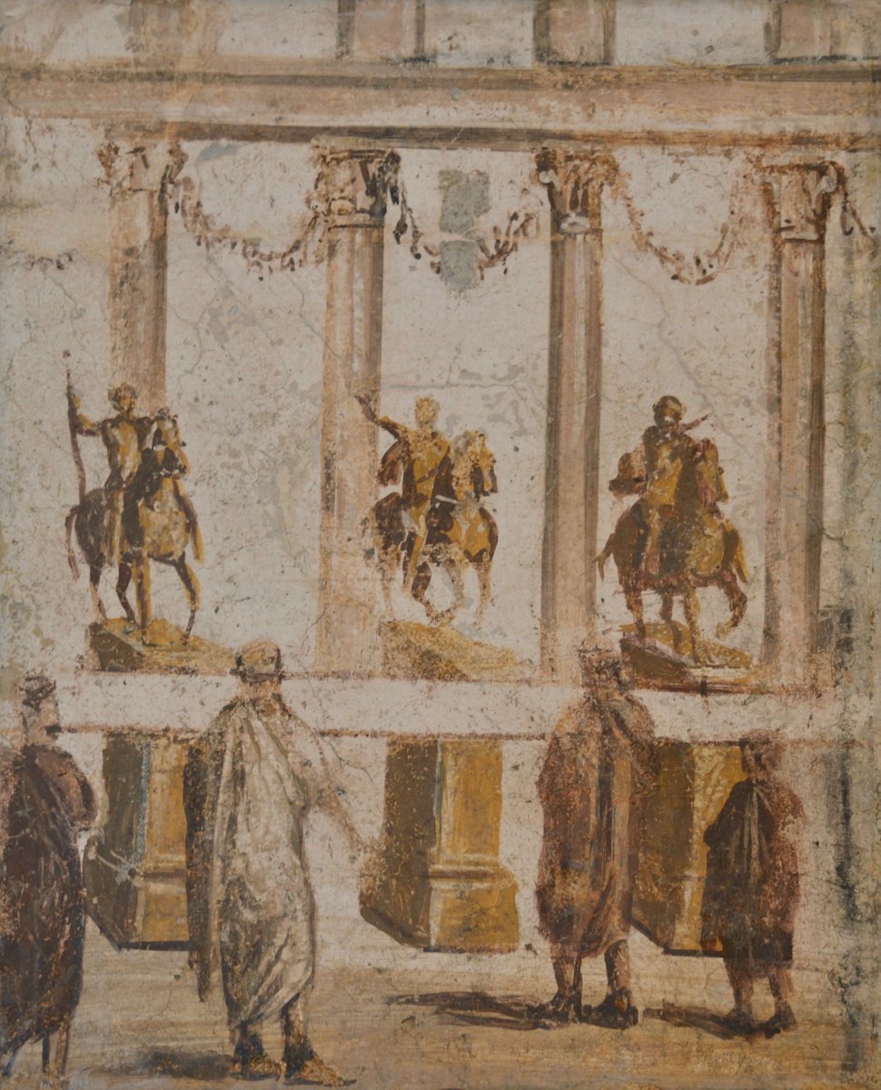 Roman #PublicSculpture seen through contemporary eyes.

Our only glimpse of the equestrian statues that were on display in the Forum of Pompeii as depicted in a fresco from the Estate of Julia Felix.
#MuseumsUnlocked