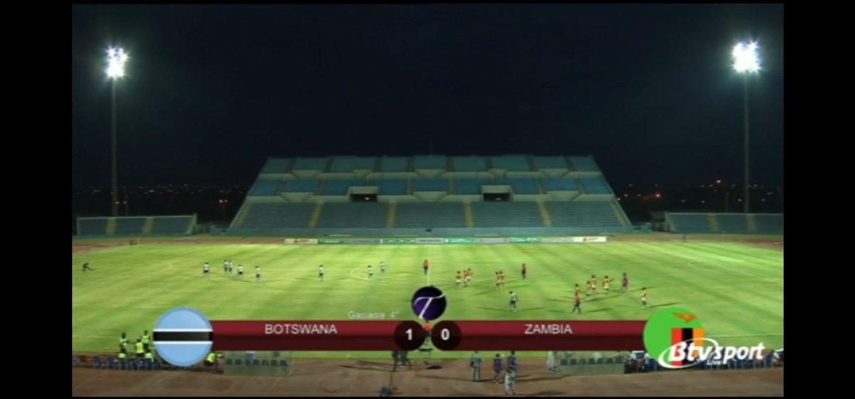 chipolopolodh's tweet image. BOTSWANA 🇧🇼
Botswana go into the Half Time break with a 1-0 lead over Zambia, the Zebras have been the better side in the 1st 45. 

Botswana  1Vs Zambia 0 #AFCON2021Q