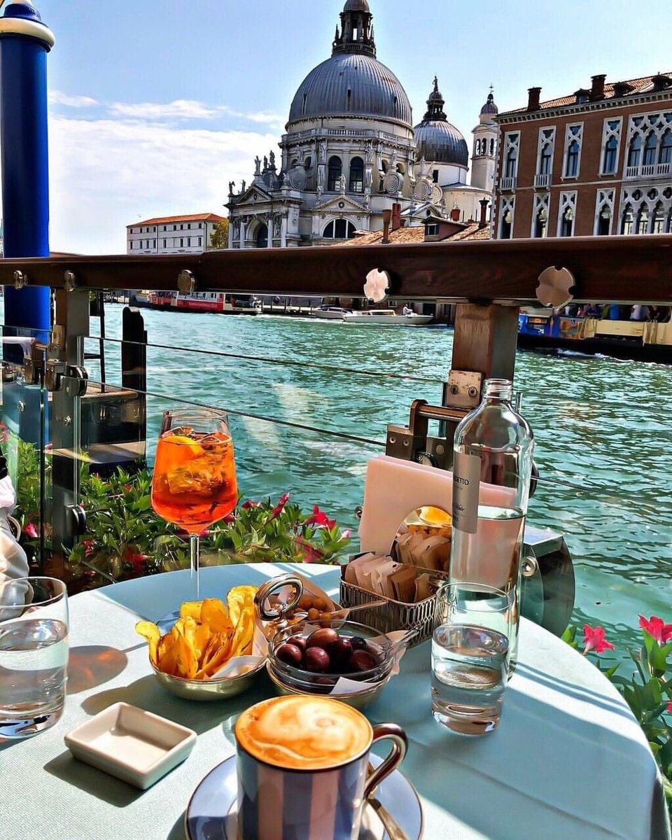 make11wish11's tweet photo. Italy mornings 🇮🇹 https://t.co/Xyz2TW6KZ2