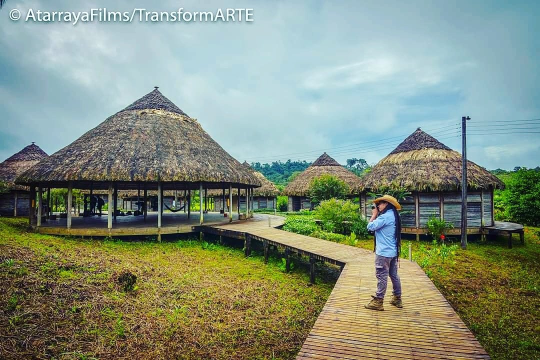 Y continuamos por estos lados... selva de la costa pacifica. 
Nuquí, comunidad indígena Embera - Boca de Jagua. @AtarrayaFilms @SerieTransformARTE