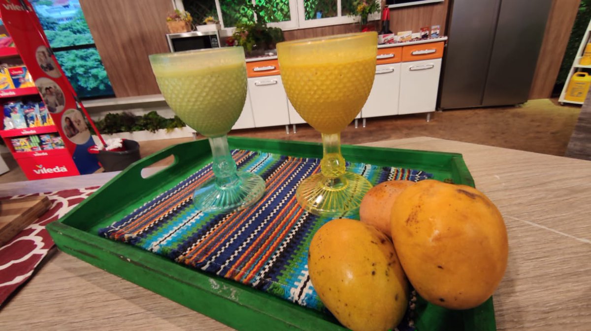 MuchoGustoPy's tweet photo. Nos refrescamos con fruta estacional: #BatidoDeMango🥤🥭

200 gr de mango
1 banana
1/2 taza de avena
1 taza de leche Lactolanda
Edulcorante Arcoiris a gusto
Cubitos de hielo

#MuchoGustoPy https://t.co/UuOuSLLf6g