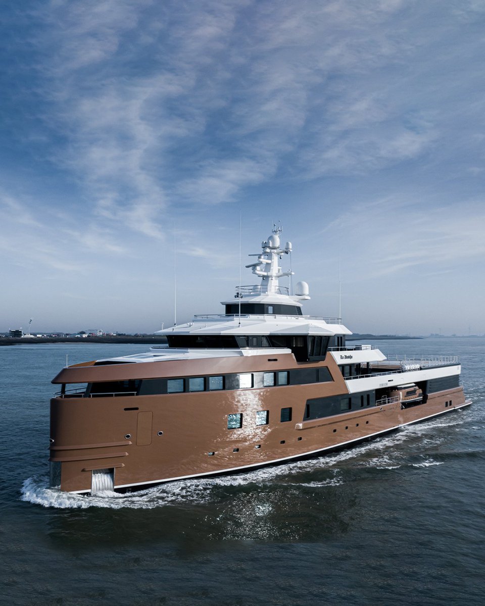 FraserYachts's tweet photo. The Fraser Project Management Team celebrated a proud achievement as the ground-breaking 77m (252’) SeaXplorer LA DATCHA was delivered to her Owner. 

👉Read the full story: https://t.co/eBnXJoVJsb

#yachting #yacht #yachts #superyachts https://t.co/foy2SLnZZc