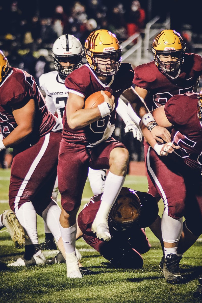 gobtlights's tweet photo. 133 Photos from Friday Night's District Final between Grand Blanc &amp; Davison https://t.co/eP09OGp0R7 https://t.co/GRh5DuixYE
