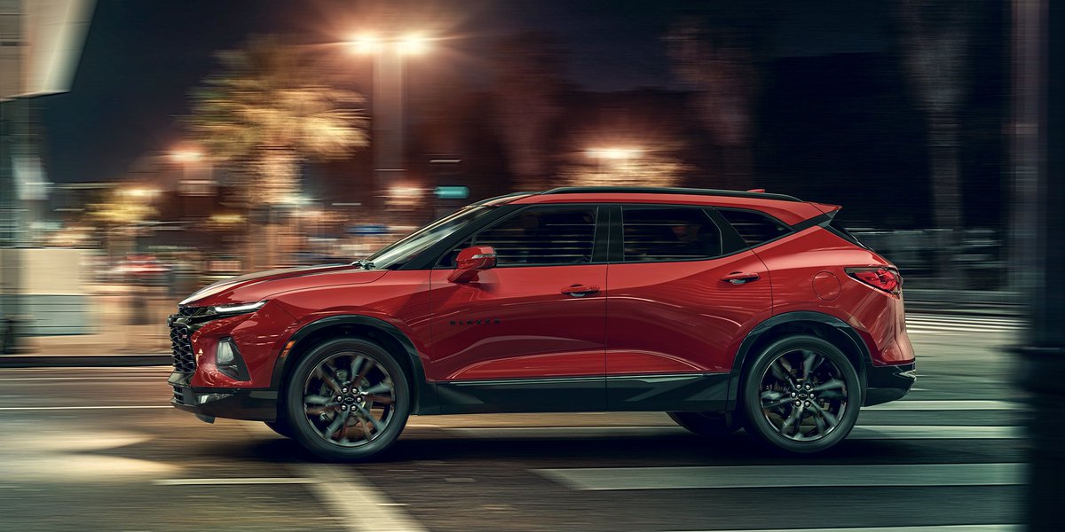 chevrolet's tweet photo. Take on the holiday rush with confidence and style. #ChevyBlazer https://t.co/fKkPjeWLc6