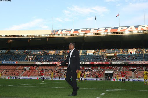 Le Plan Leproux, acté en mai dernier suite au décès d’un supporter, verra les associations de supporters et les abonnements être dissous. Les matchs au Parc sonneront creux avec une moyenne de 35144 spectateurs d’affluence et seulement 3 matchs à plus de 40000 spectateurs...