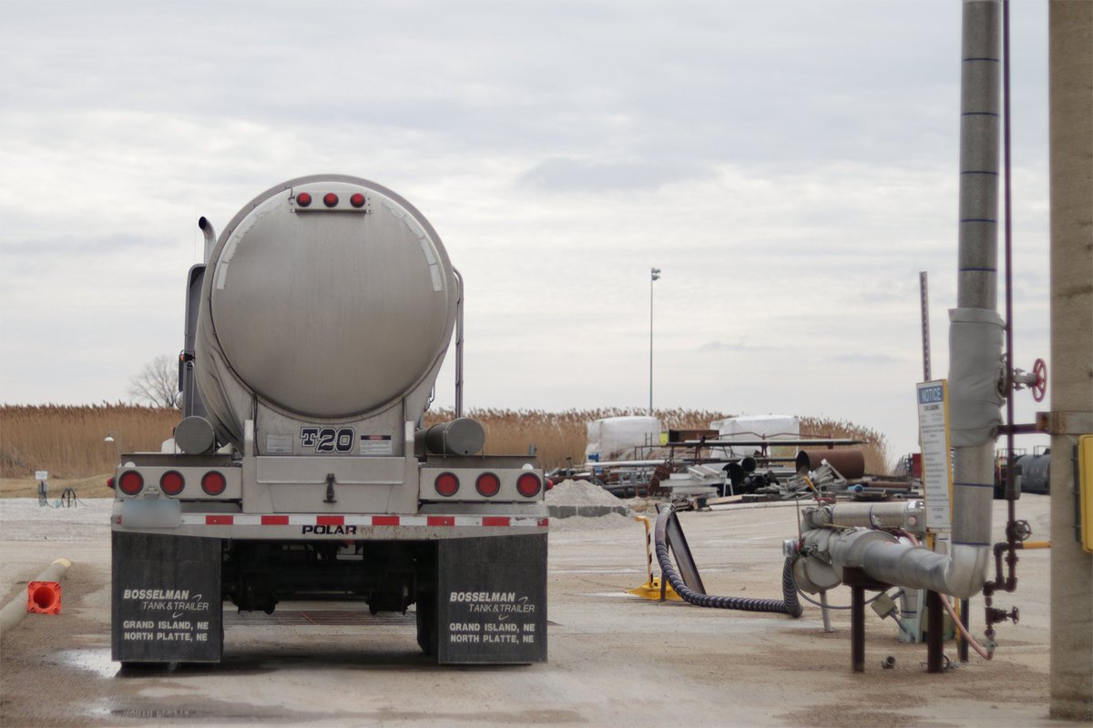 KochFertilizer's tweet photo. Did you know our plants operate 24/7? We have employees on-site around the clock at our plants plus an extensive terminal network to ensure our customers get quality products loaded and shipped in a timely manner. https://t.co/3Nc1rDbxqK