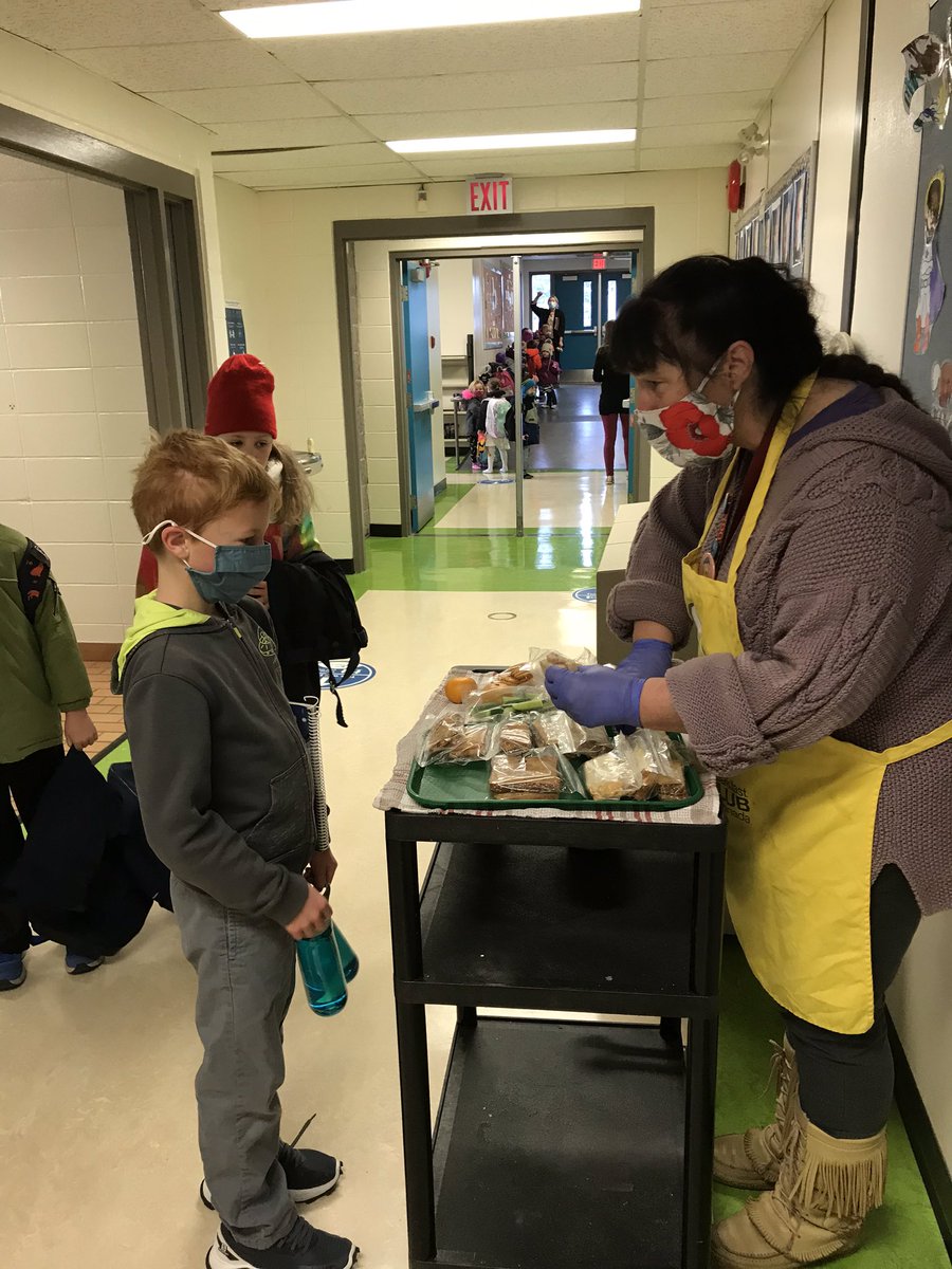 We had a very successful start up to our Breakfast Program today with over 100 students accessing food to start the day! <a href="/BreakfastCanada/">Breakfast Club of Canada</a> #rvsed