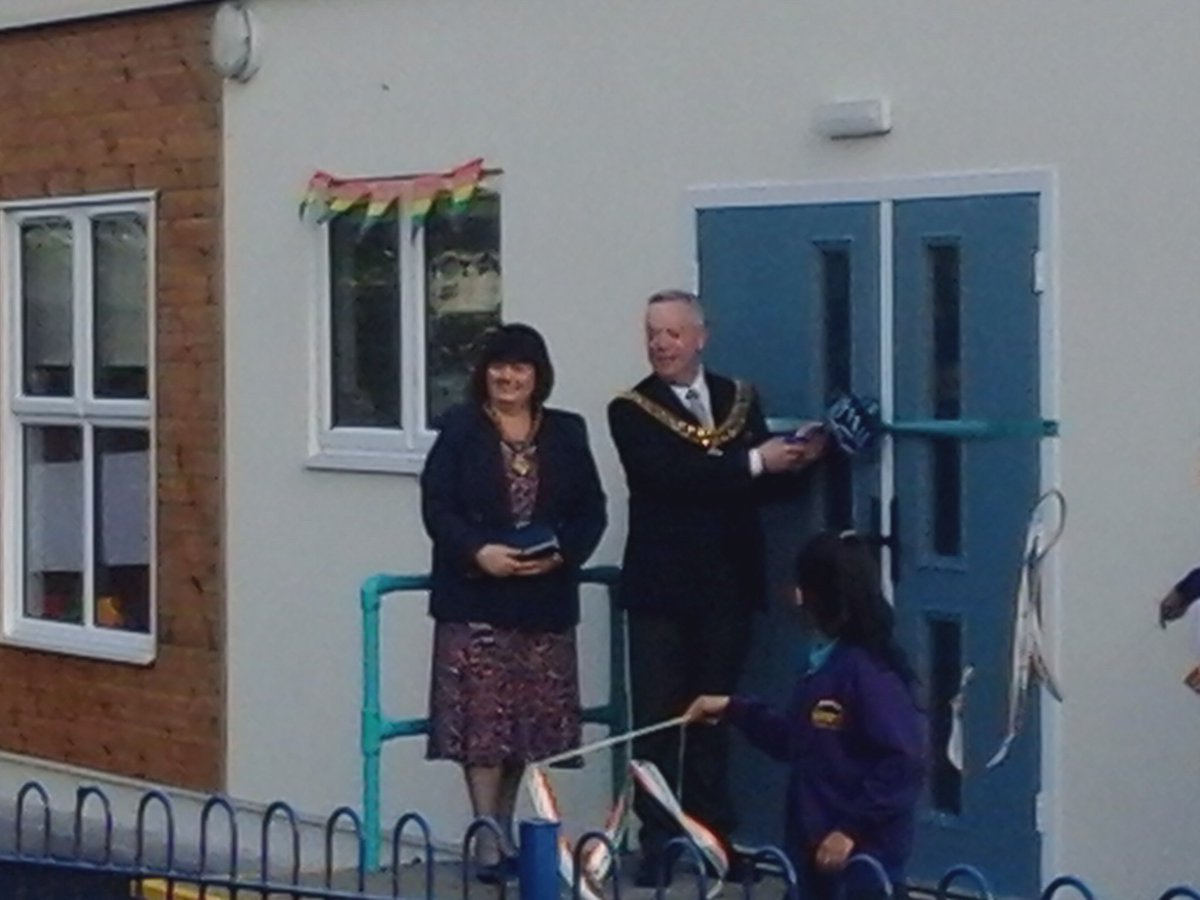 Shaf4Hulton's tweet photo. Loss of a lovely lady a memories of her as Mayoress https://t.co/1ILSaCajIh