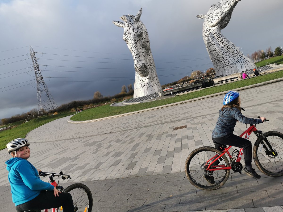 MrsScott_IWBS's tweet photo. Regular cycles help rhythm and can reduce levels of stress hormones whilst developing creative thinking skills. The regular, uniform movement ofย cyclingย has a relaxing effect on the brain, stabilising both physical andย mentalย function. #WatchUsGrow @IWBSFalkirk https://t.co/molWy88WKa