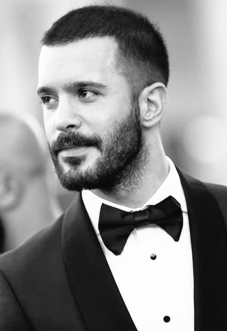 _ItsAndyhere_'s tweet photo. { Bariş Arduç } 
           ~ B&amp;W thread ✨

               #BarişArduç https://t.co/2CDSKJCc4T