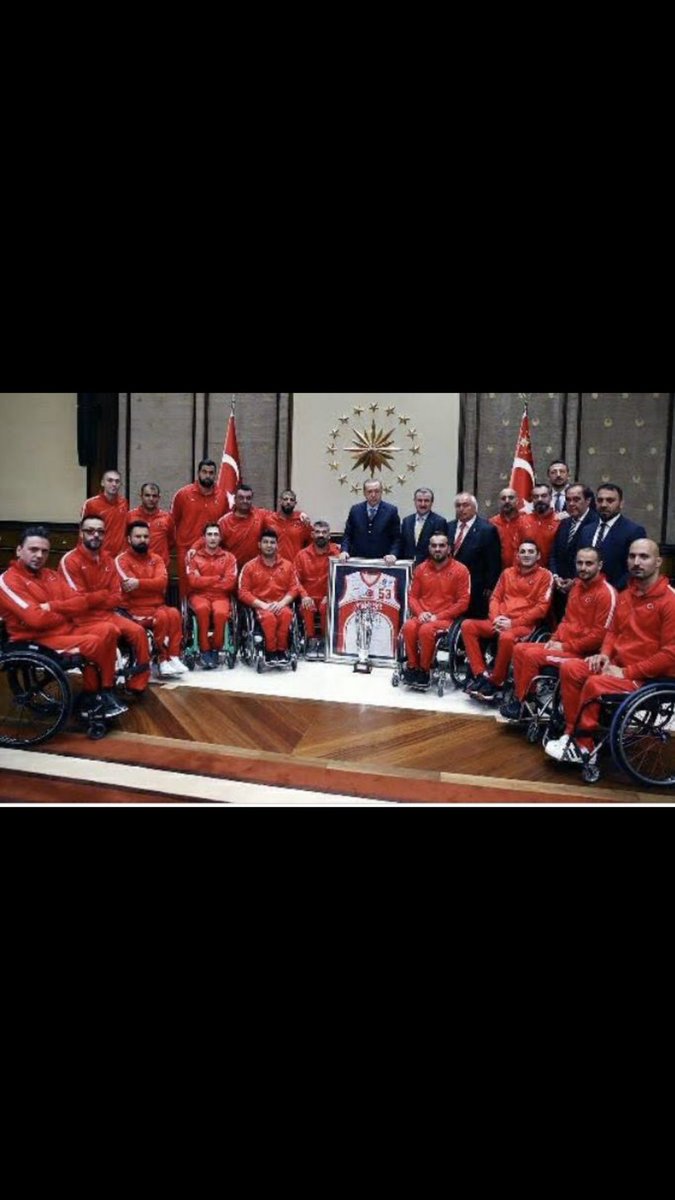 bglhalil's tweet photo. Biz milli sporcular ve milli sporcu aday oyuncuları olarak tekerlekli sandalye basketbol ligimizin başlamasını bekliyoruz TOKYO bizi bekliyor #sporumaENGELolma https://t.co/ENviSl17ay