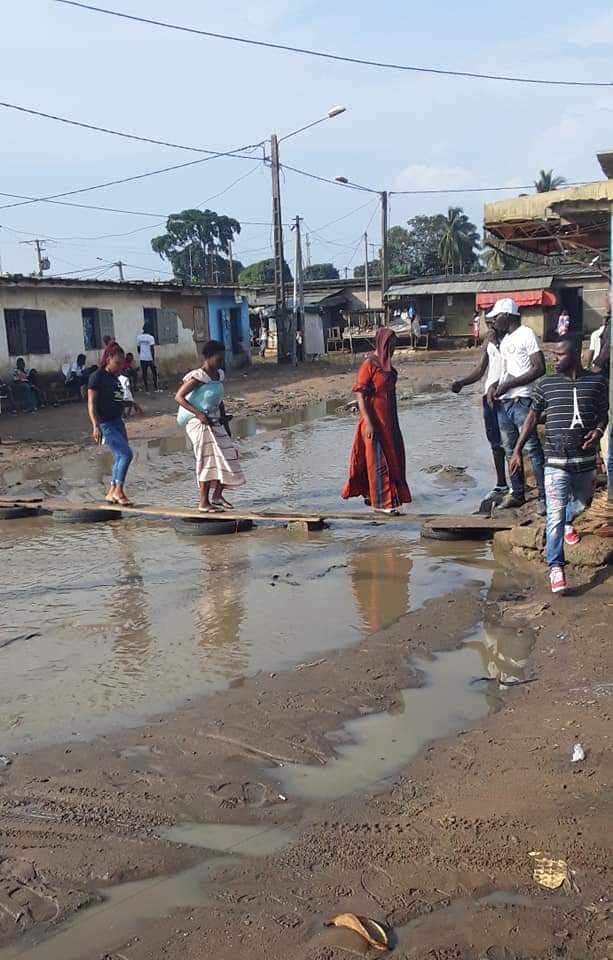 DimitriSabo's tweet image. Tu connais Yopougon n'a ok 
Je sais qu'ils existent beaucoup de ponts a péage ADO, mais ici la xai pont ADO de quelle quartier ça ???😎😎