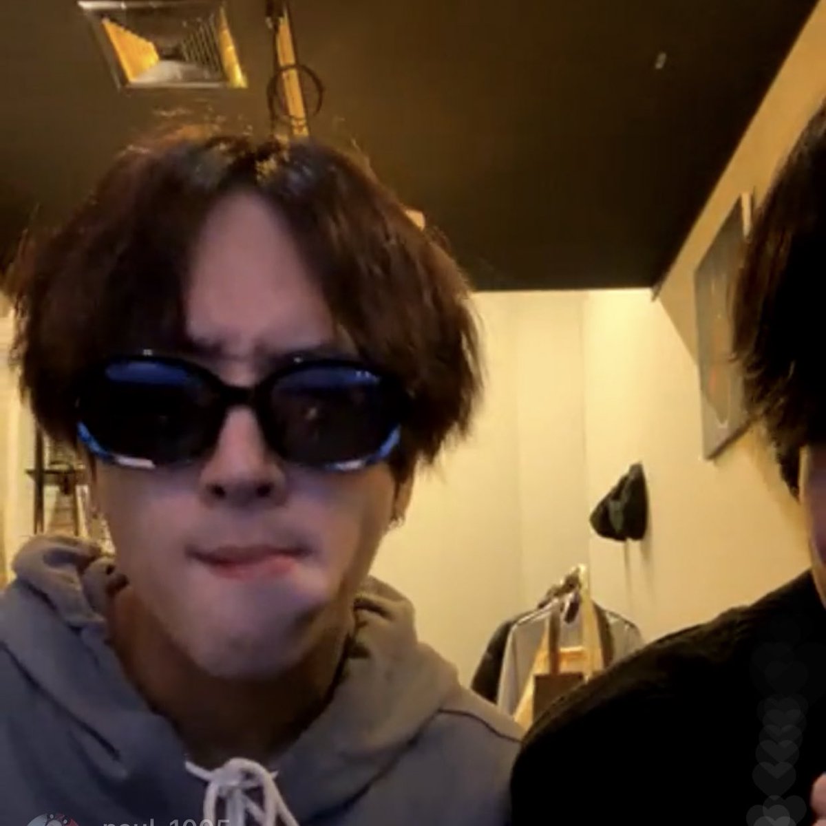 wantshik's tweet photo. Rav said he is going to trim his hair tomorrow or the day after 🥺 https://t.co/lXAIRGejCD