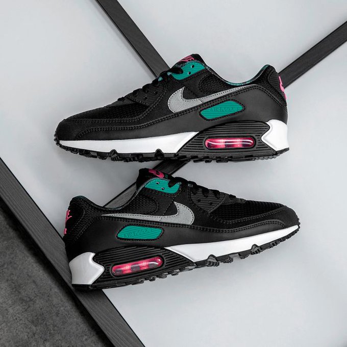 SOLELINKS on Twitter: "Ad: Nike Air Max 90 FC available in sizes via DSG =&gt; https://t.co/cPvjkyYmue" Twitter