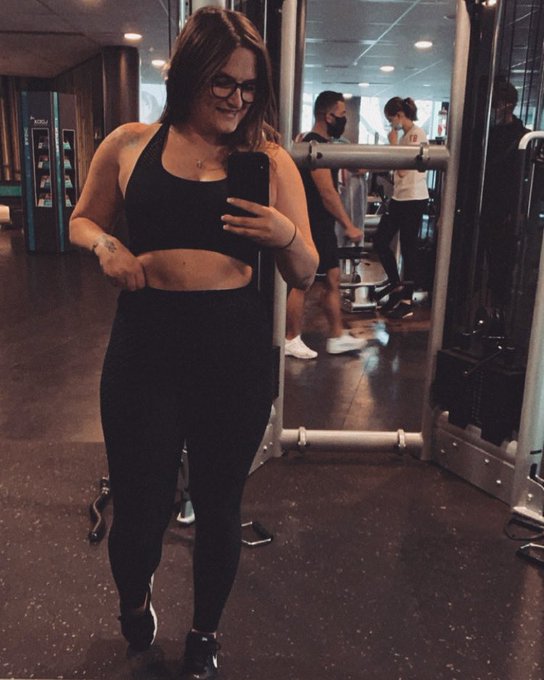Ich vermisse das gym so sehr, wann darf ich endlich wieder im Studio 😭😭😭 .  #schrittf&uuml;rschritt #hardwork<a href="/tag/gym"class="tags"><span>#gym</span></a><a href="/tag/fitness"class="tags"><span>#fitness</span></a><a href="/tag/body"class="tags"><span>#body</span></a><a href="/tag/hardwork"class="tags"><span>#hardwork</span></a><a href="/tag/gymmotivation"class="tags"><span>#gymmotivation</span></a><a href="/tag/bodytransformation"class="tags"><span>#bodytransformation</span></a>