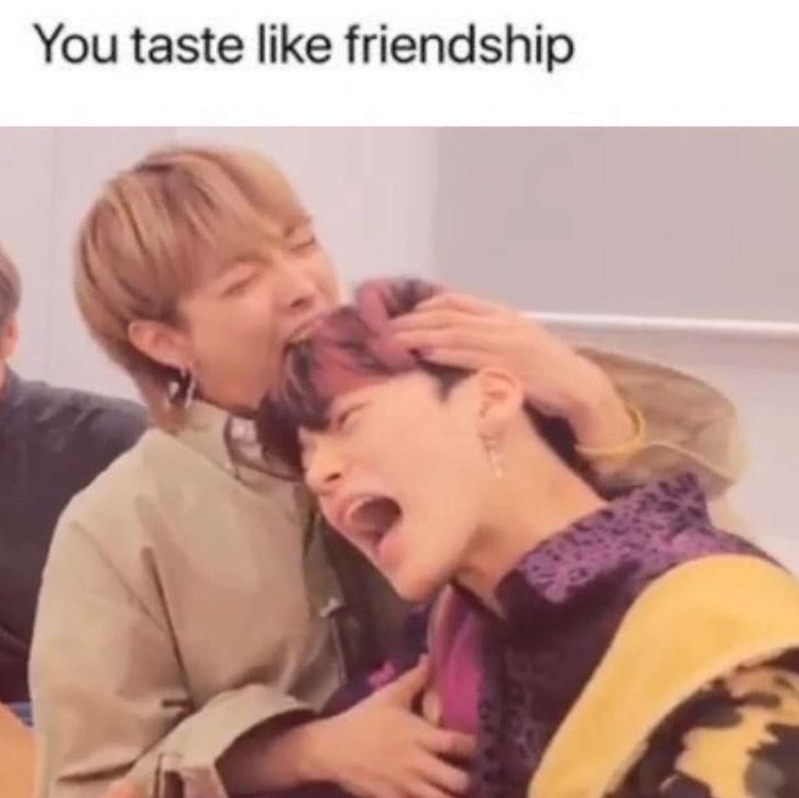 hongsanthink's tweet photo. #홍중 you taste like friendship https://t.co/9Eqd0hAc9s