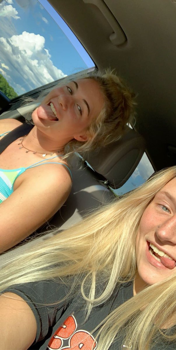 imryleedeuel's tweet photo. hey @karlee14lois, happy mf birthday!! i love you endlessly, can’t wait to celebrate with you tonight!!🥳❤️ https://t.co/iqdXloH3vU