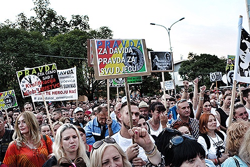  #Stanivuković has promised to open the public space in  #BanjaLuka to those who want to protest. He promised to make use of public funds more transparent & bring those funds where the needs of citizens are. Certain is that he will fight but whether he will succeed is hard to say.