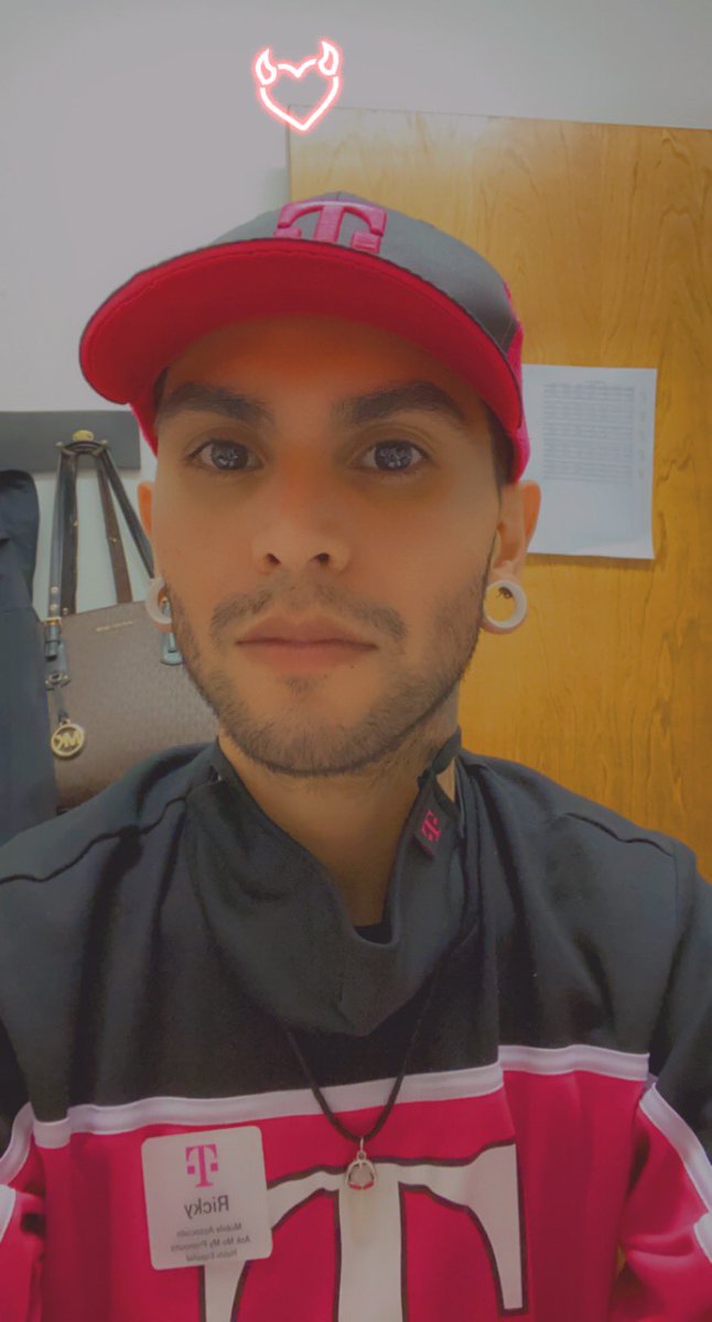 #teamMagenta #connectivitysource #lakelinemall #cedarpark