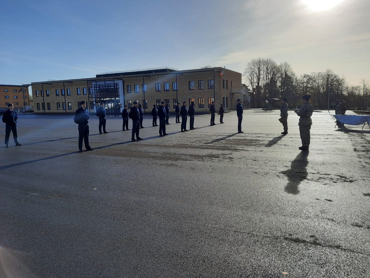 DclpaP's tweet photo. SIPAC 6 graduated and departed @DclpaP for their new roles as RAF Personnel Administrators on Friday and we wish them luck in their new careers.
LAC Cubby led from the front and was deservedly awarded the top student award. Well done.
#PATW #TriService #oneforce @RAF_Recruitment https://t.co/iDP4GZhM83