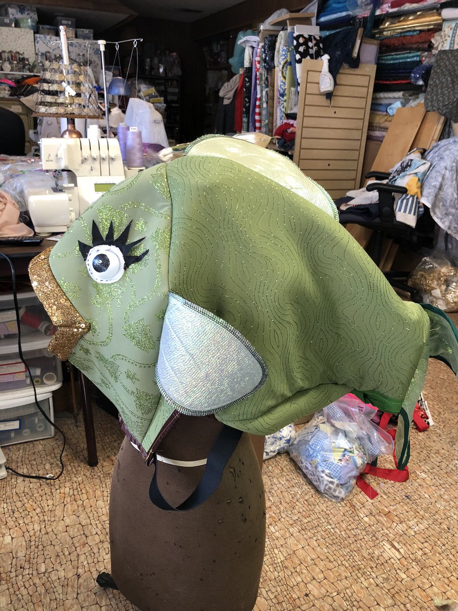 teapotmom's tweet image. Today’s fish costume of the day, for Schaumburg High School production of “Little Mermaid “. April 2021, fingers crossed. 🐠🐟🌊 #fishcostume #littlemermaidcostumes #chicagocostumedesigner