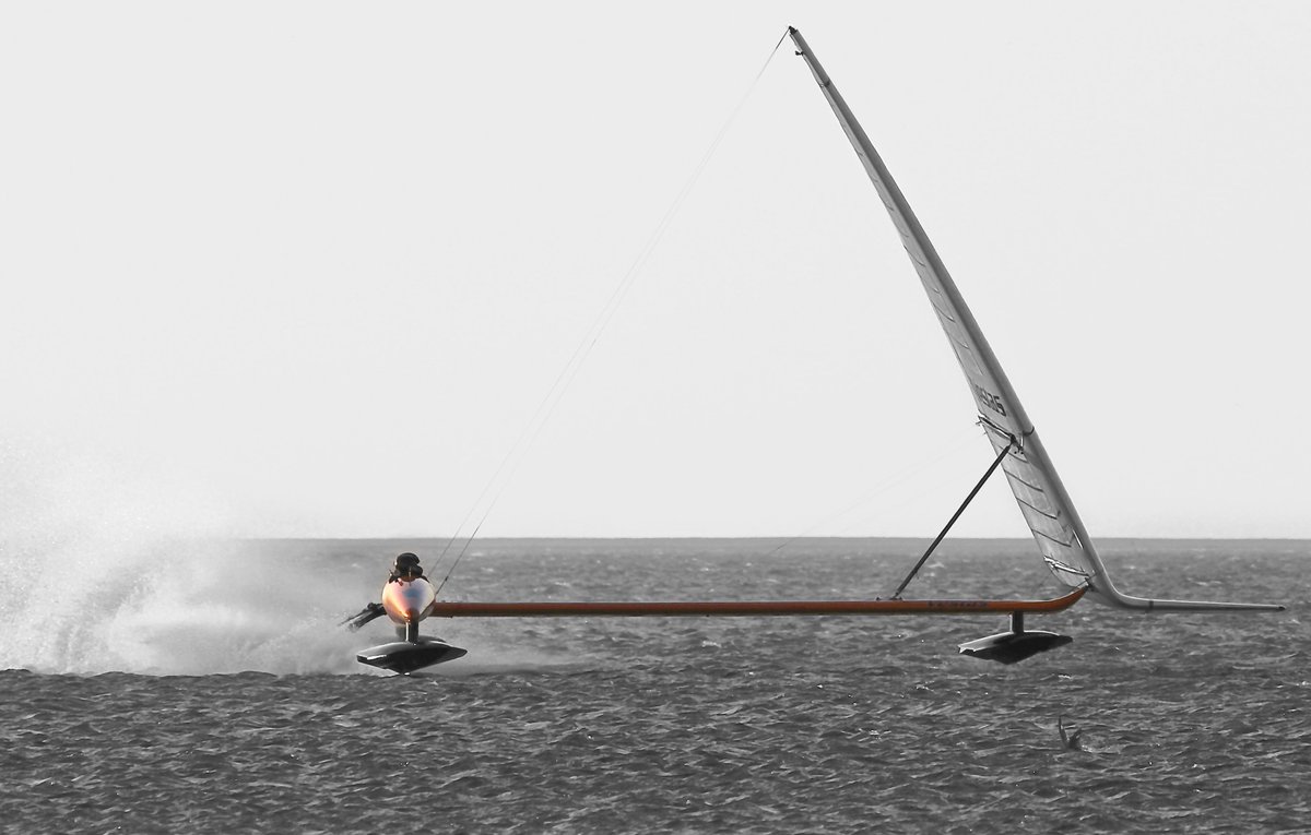 sailrocket's tweet photo. 16th Nov/2012 VestasSailrocket broke the Outright World Record for the 1st time.VSR2's average speed/500m 59.23kn.8 days later VSR2 set the World record@ 65.45kn.I love this head on photo, I only managed to take 1 shot like this...its unique!as is the SR Team.Happy anniversary!Hx https://t.co/2UTWBii9bU