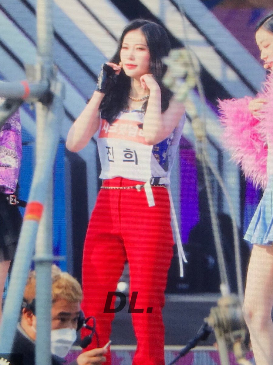 jinnyupdate's tweet photo. ☼ #진희 ♡ #시크릿넘버 ☼ 
©⇢ deep love | 201116

#SECRETNUMBER #JINNY https://t.co/PyTlbyPu1M