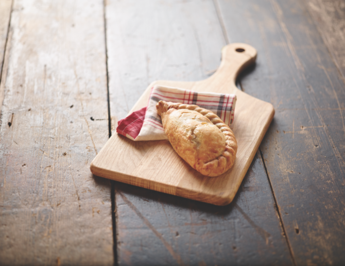 With the #Cornish heritage of pasties also comes the legends. Apparently, the Devil wouldn’t dare attempt to cross the River Tamar into Cornwall because he was afraid of being put in a #CornishPasty as the filling!