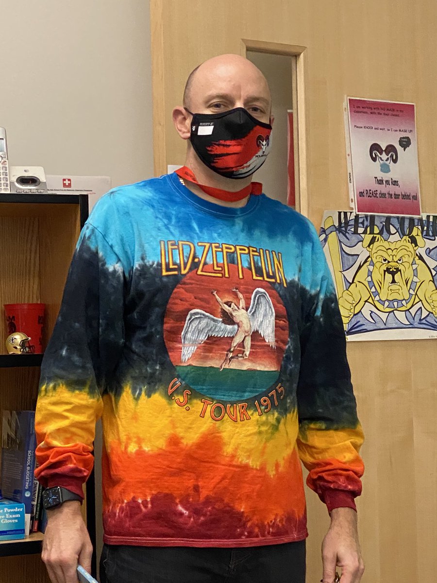 RolesvilleRams's tweet photo. Our RAMazing Assistant Principal, Mr. Garland is representing the 70’s, with his Led Zeppelin shirt!! 👨🎤ROCK ON Mr. Garland!!! #decadeThrowback #rhsspiritweek @rhs_yearbook13 https://t.co/56YSrgaw7O