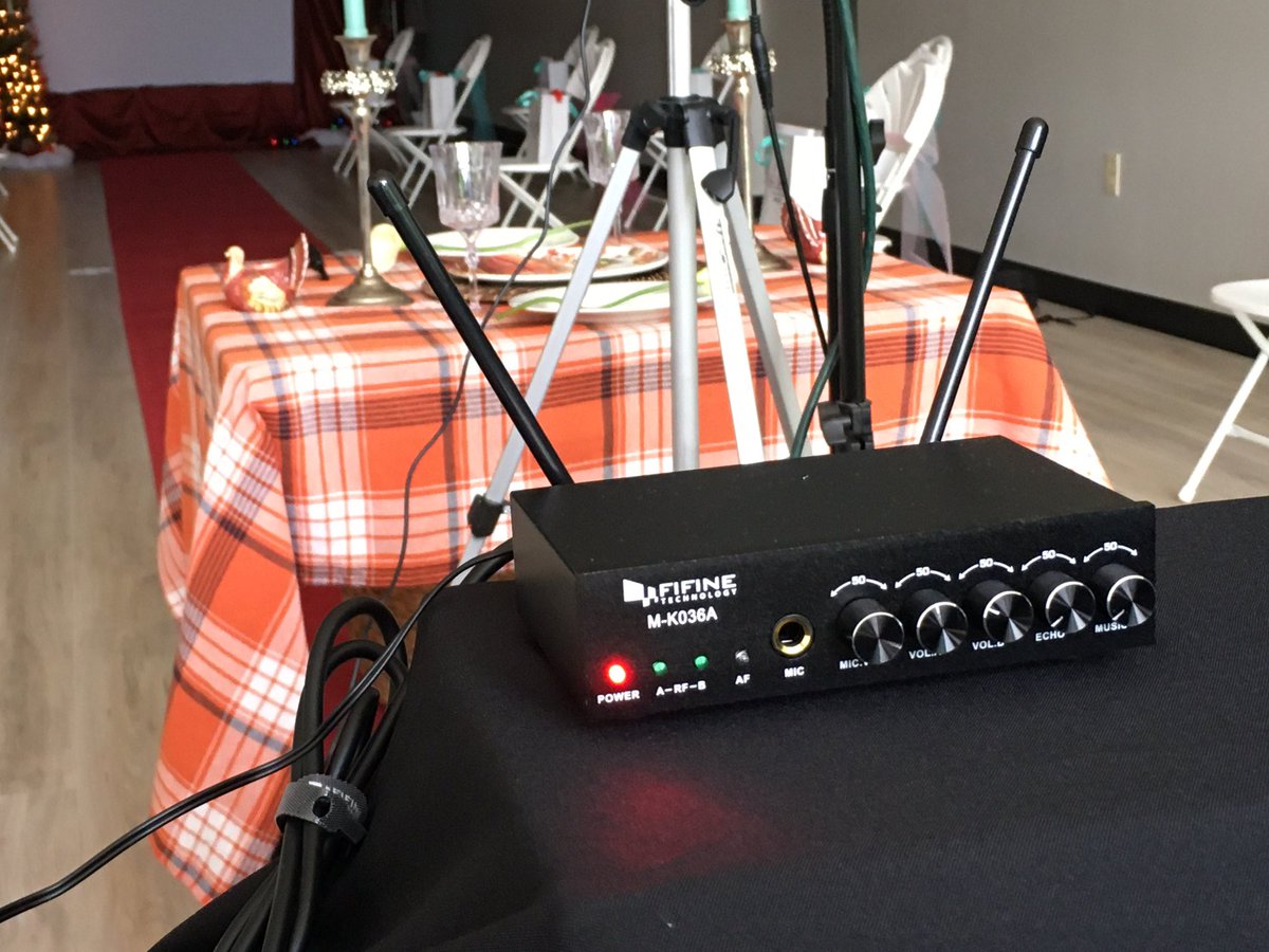 DamnGoodReviews's tweet image. Reviewing coming soon but besides one really small issue the @FIFINEMIC m-k036a wireless microphone system worked amazingly.. stay tuned for review and audio demo from 50+ feet