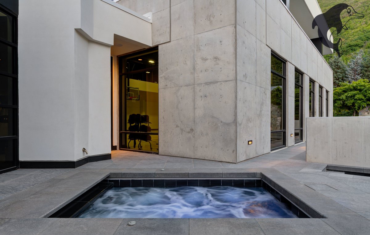 dolphin_pools_'s tweet photo. Might be time to bump the spa temp up to 104... who's with us?
#dolphinpoolsandspas #dolphinbuiltspa #winterweather #cozywinter https://t.co/MBijkOAET1