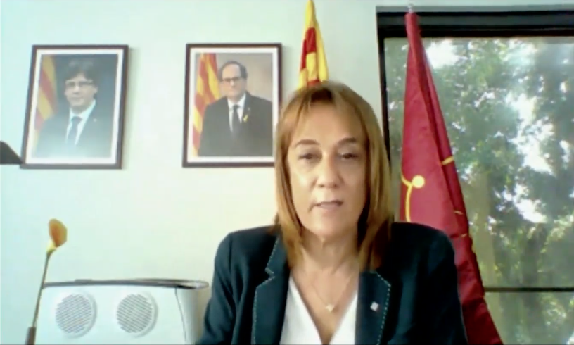 premisetech's tweet photo. Lliura el Premi la Directora general de Política Lingüística, la Sra. Ester Franquesa (@EsterFranquesaB), a Interactiu https://t.co/7PUFCYr78I