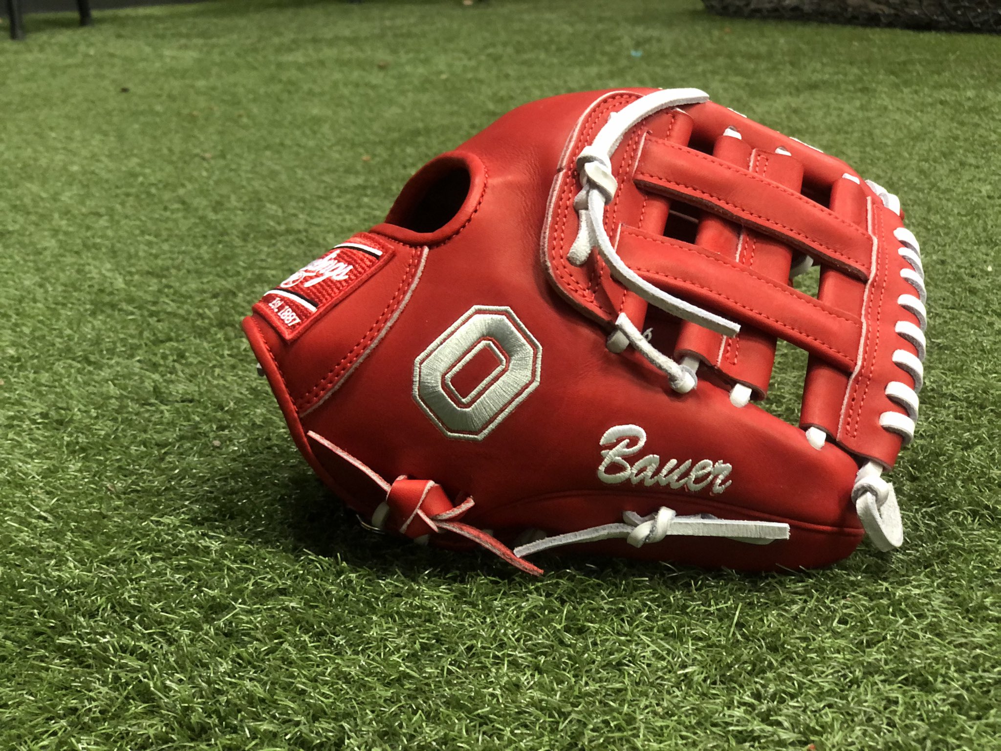 X \ Ohio State Baseball على X: Glove Love 😍 #GoBuckeyes https