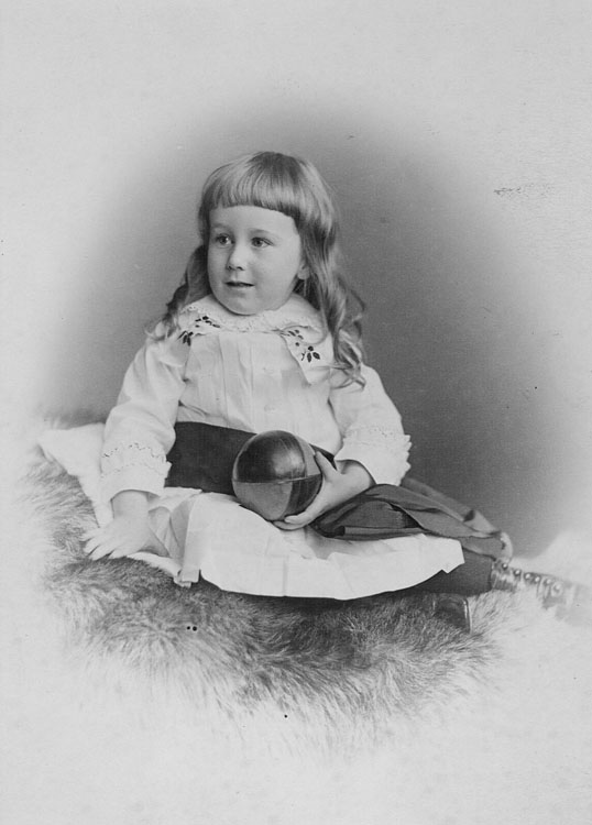 Yes, bring back manly men. Like, just look at this wimpy kid in a frilly dress and long curls.One day he'll be the greatest President who ever lived and pull the United States through a Great Depression and World War 2.What a wuss.  https://twitter.com/RealCandaceO/status/1327691891303976961