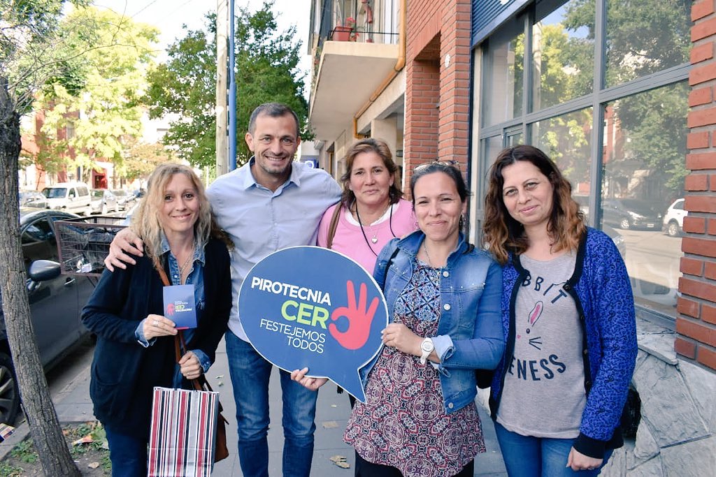 BuccaBali's tweet photo. Millones de Argentinos se han sumado a la campaña #ElegíLuces 

Hoy tuvimos dictamen favorable en la comisión de salud para el proyecto de regulación de pirotecnia. 

Por las personas con TEA que sufren con los estruendos, por las mascotas y por el ambiente. Que sea Ley! https://t.co/OPgyBypo67