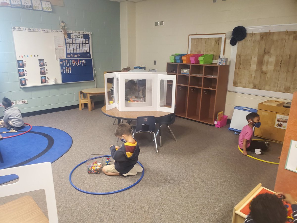 MrsJBonds's tweet photo. Phase 2 learning began today with 15 excited 4 year olds! #brilliantbuccaneers #learningwithbonds @R2CFCD @RichlandTwo https://t.co/P0AKO0fdvw