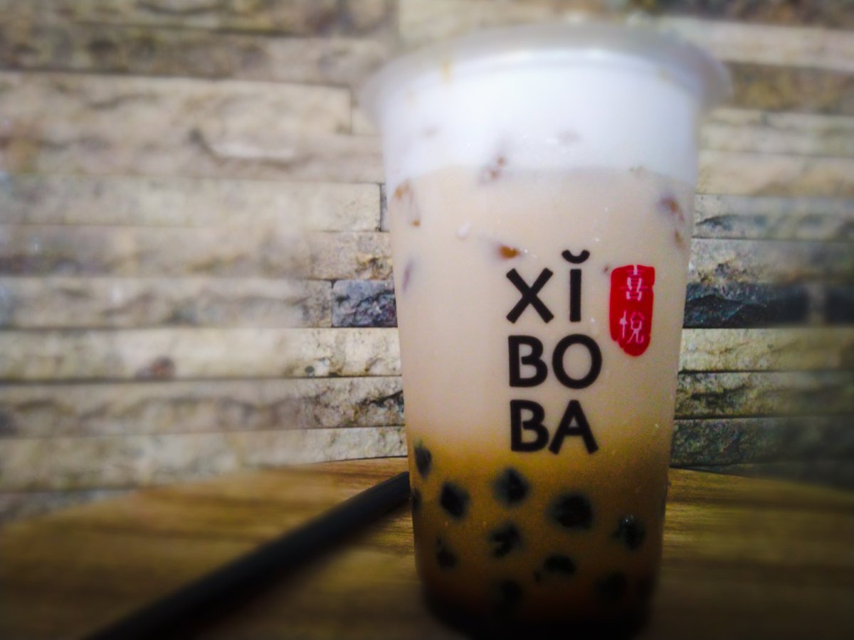 Hendras_1981's tweet photo. Banyak cara dilakukan untuk menikmati suasana di sore hari. Saya sendiri lebih suka ngemil, seperti xi BOBA ini yang rasanya enak banget dan bikin nagih!

#ngemil #kuliner #ngeblog #nyantai #Indonesia #minuman #KulinerNusantara https://t.co/R6cD7y0m3j